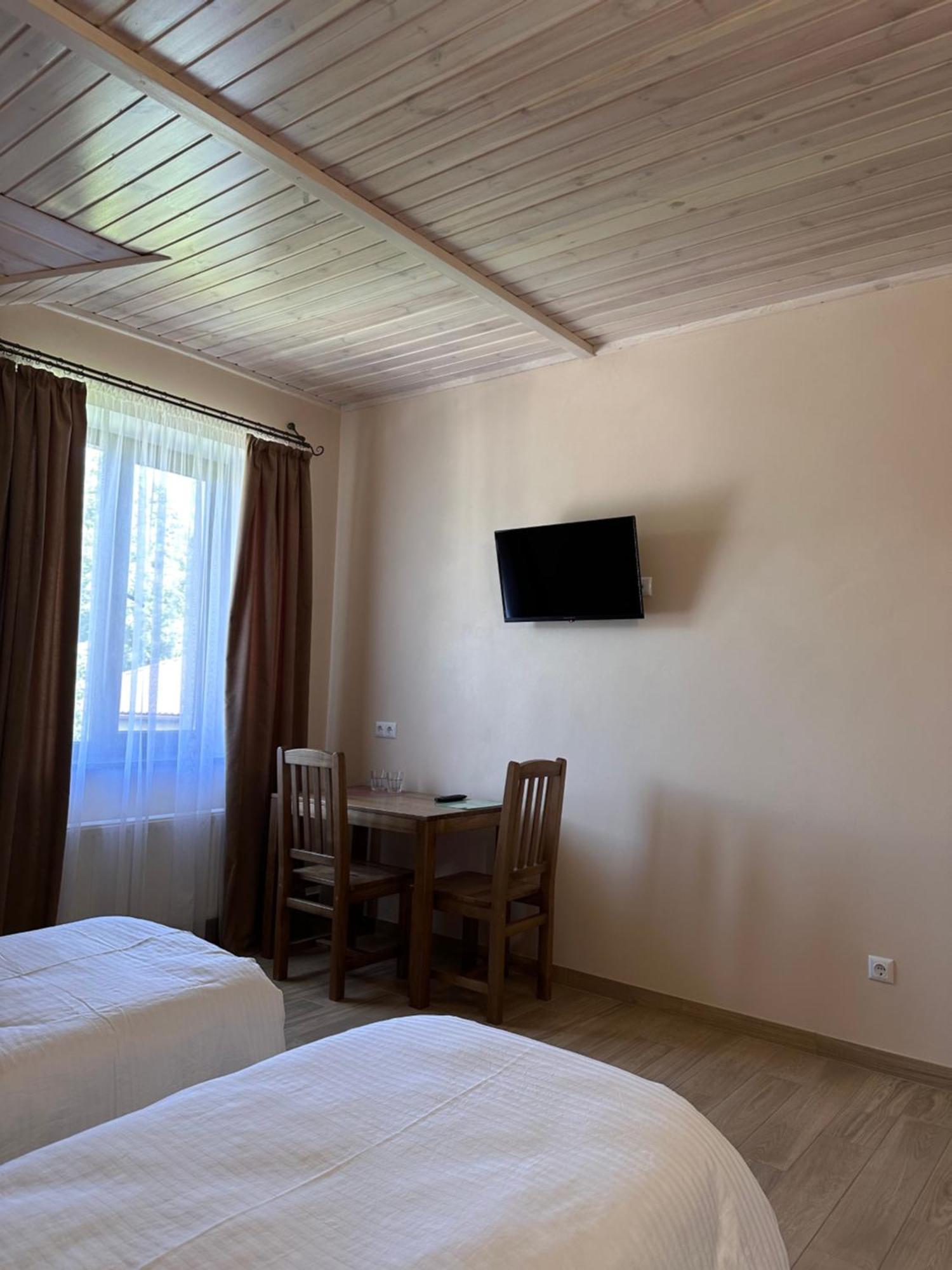 Maestro Hotel Ostroh Luaran gambar