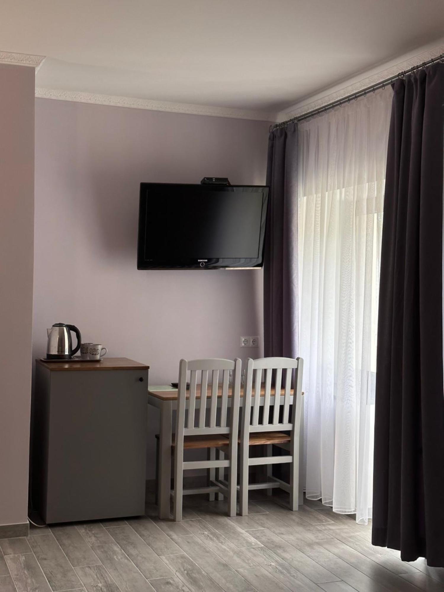 Maestro Hotel Ostroh Luaran gambar