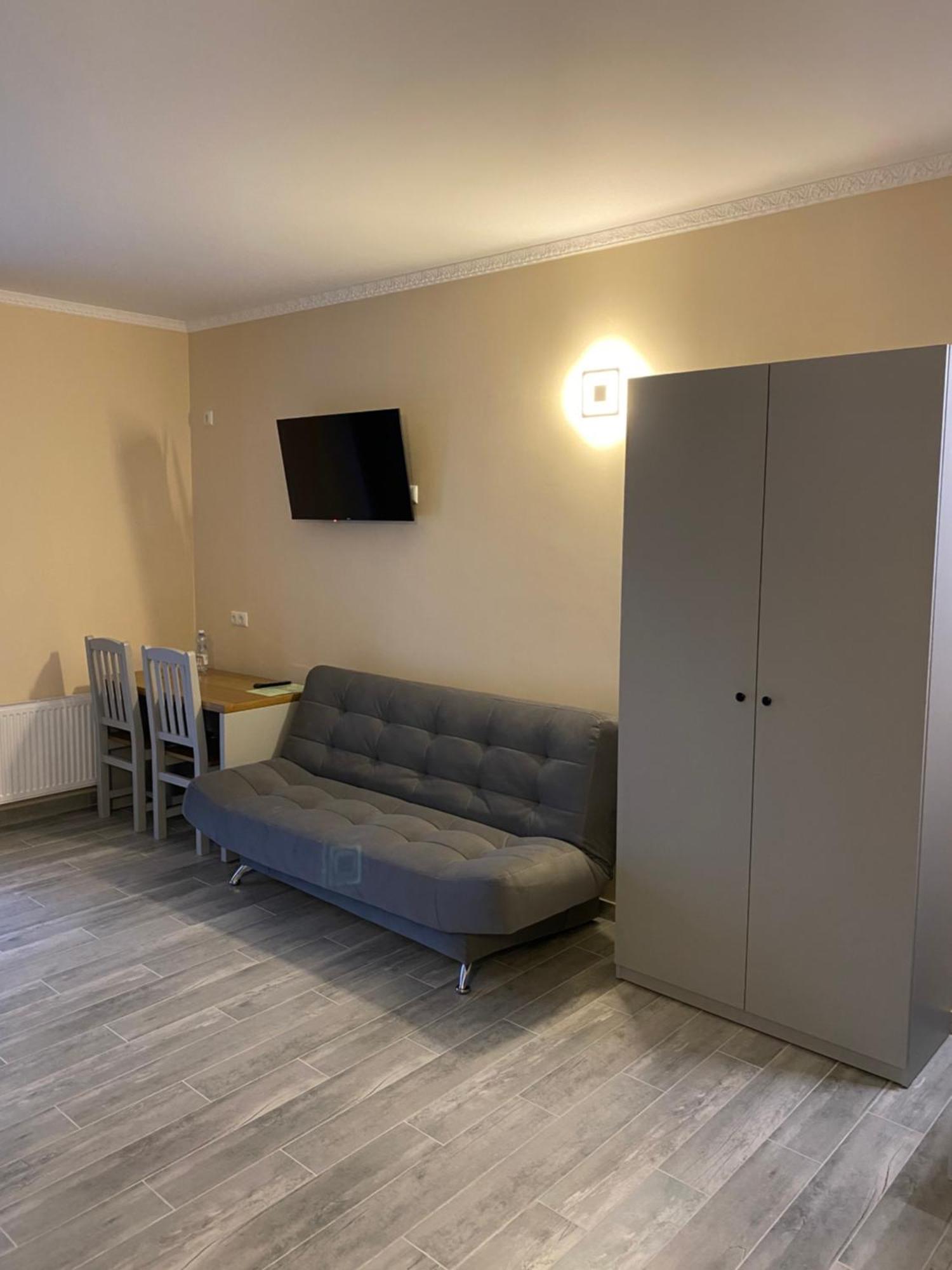 Maestro Hotel Ostroh Luaran gambar