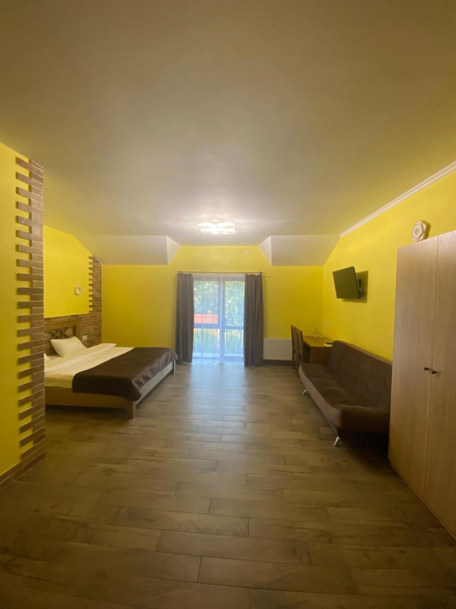 Maestro Hotel Ostroh Luaran gambar
