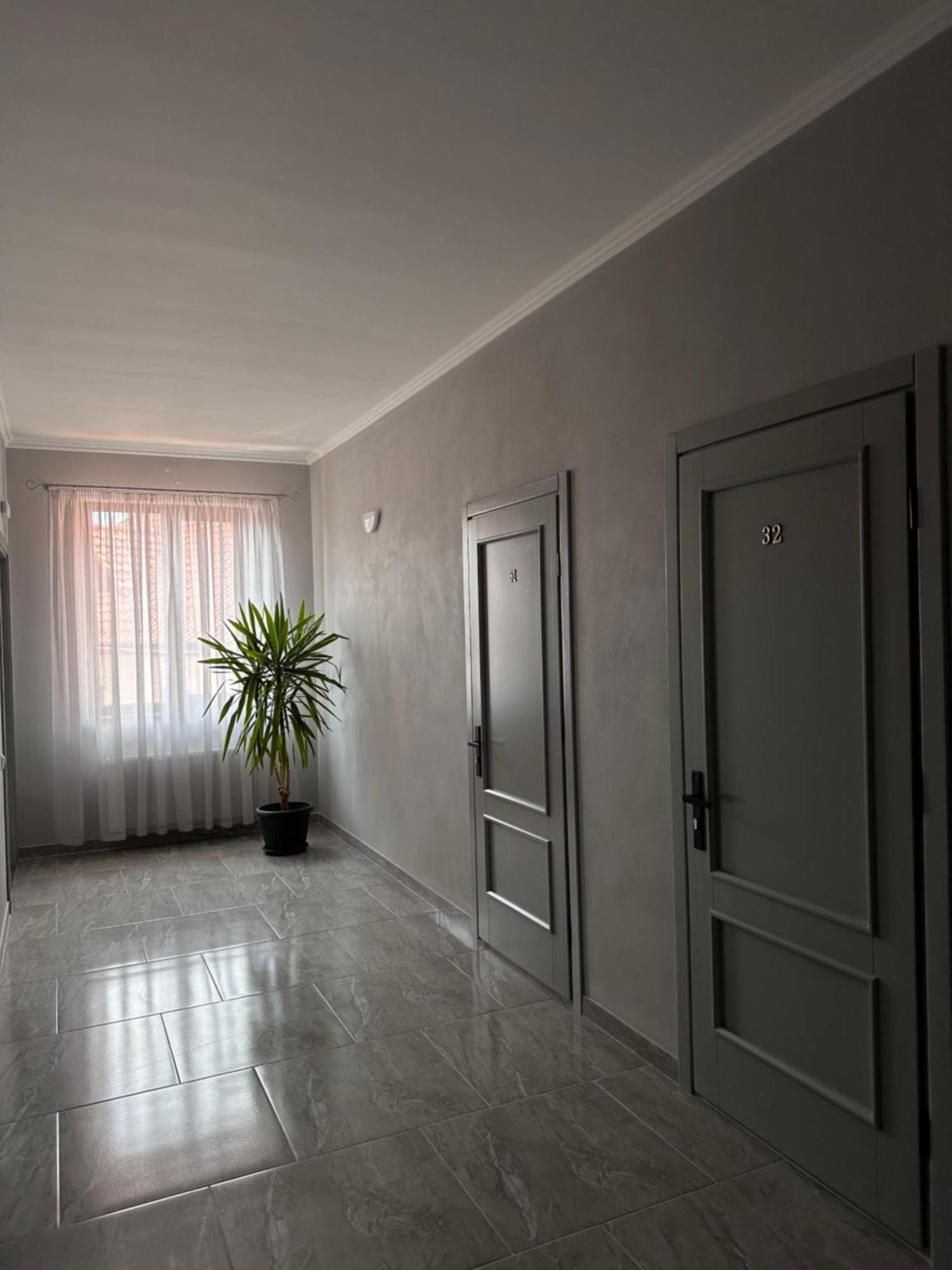 Maestro Hotel Ostroh Luaran gambar