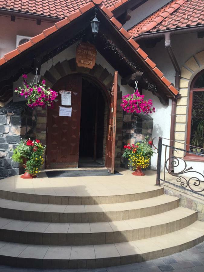 Maestro Hotel Ostroh Luaran gambar